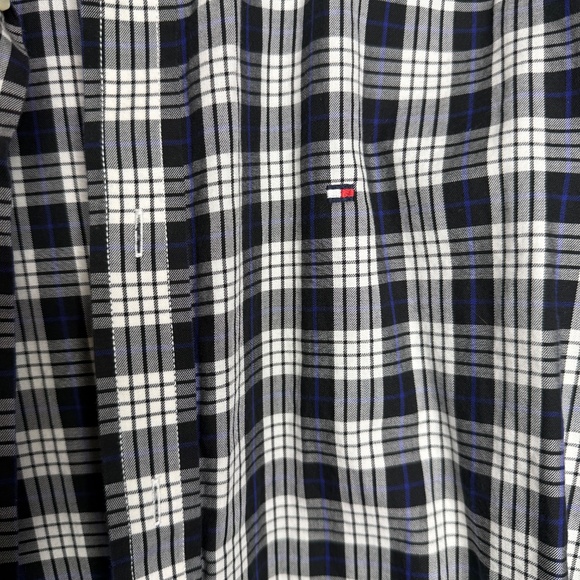 Pre- owned Tommy‎ Hilfiger black, white,& blue [laid button down shirt - Large - Picture 4 of 8